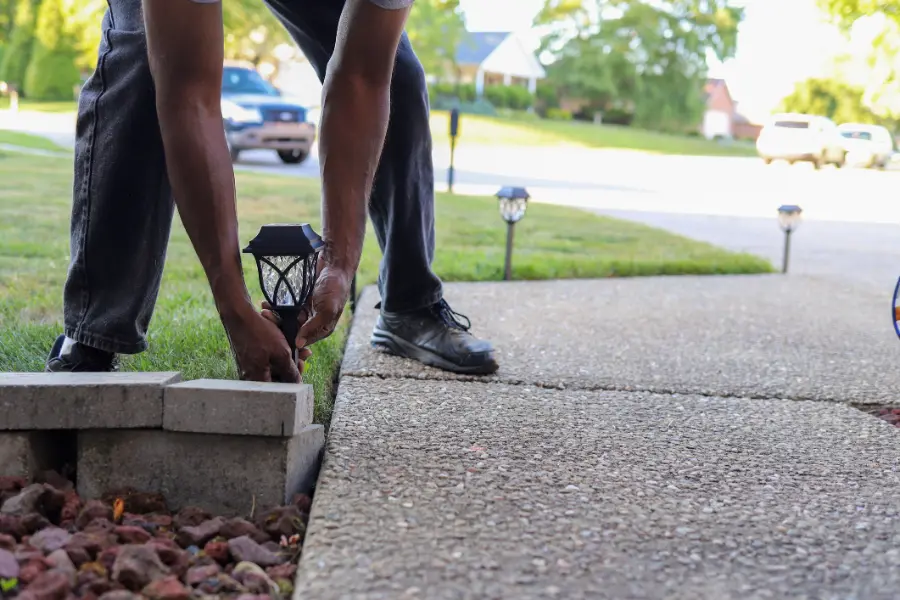 How to Install Landscape Lighting Amherstburg, ON1 How to Install Landscape Lighting Amherstburg, ON1